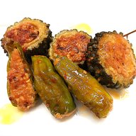 🟢苦みも旨みもまるごと味わう！『 ゴーヤとししとうの肉詰め 』🍖🌶️