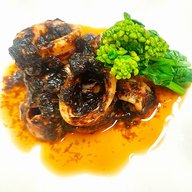 🥣『 海苔でなんちゃってイカ墨煮 』🦑🖤 🌸春はイカが美味しい季節〜😋