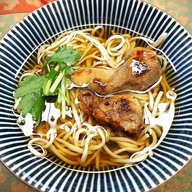 🥢年越しそばは鶏もも肉で鴨南蛮風に！🦆→🐓✨