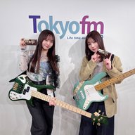 先週に引き続き #SILENTSIREN の #山内あいな さんとお届け❣️「チャイナキッス」をベースミニセッション🎶 #MINAの軽音部